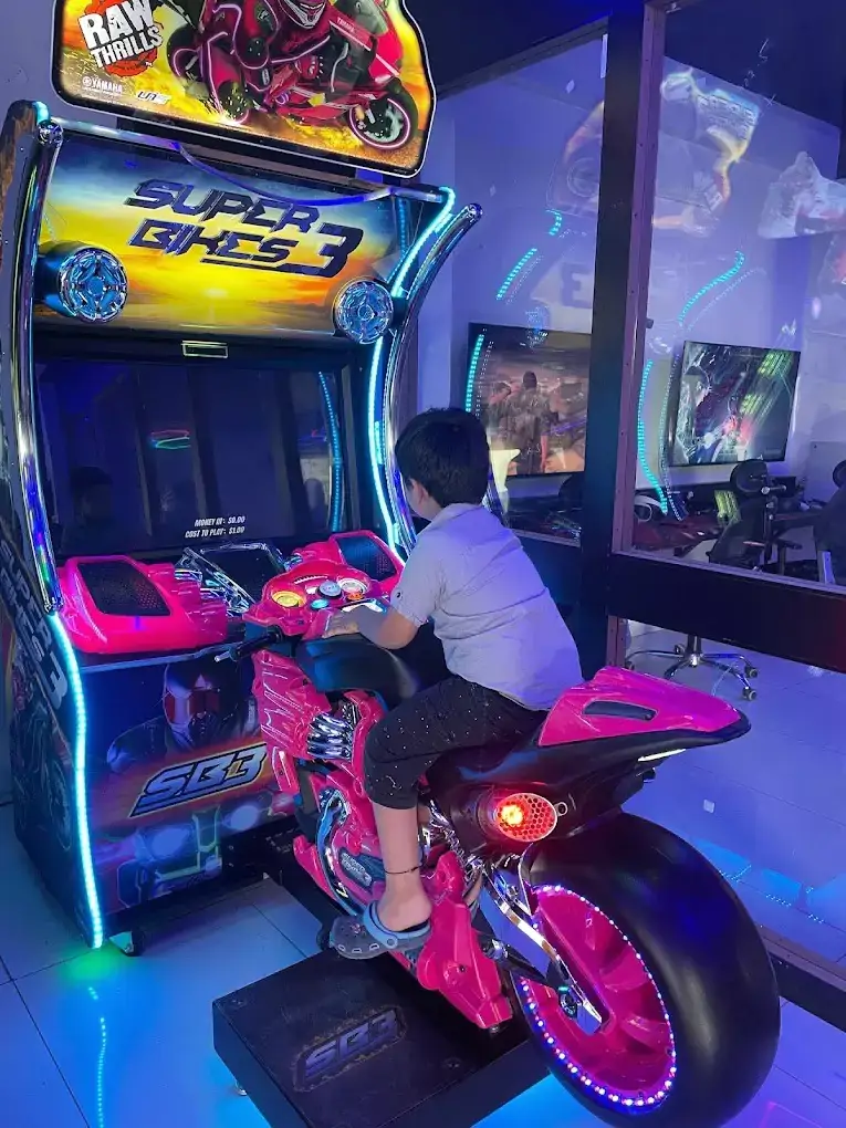 vr-theme-park-jaipur-vr-bike-race