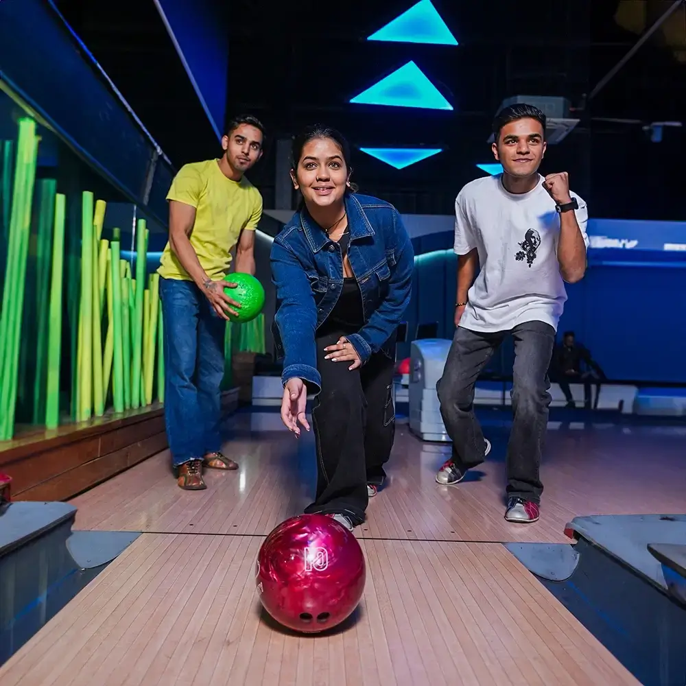bowling indoor game