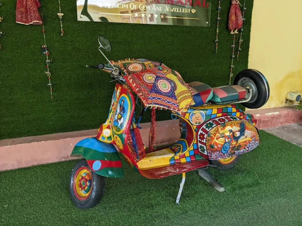 khazana mahal jaipur colorful scooter photography point