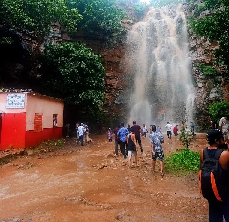 Hathneshwar Mahadev Waterfall Naharhgarh Jaipur